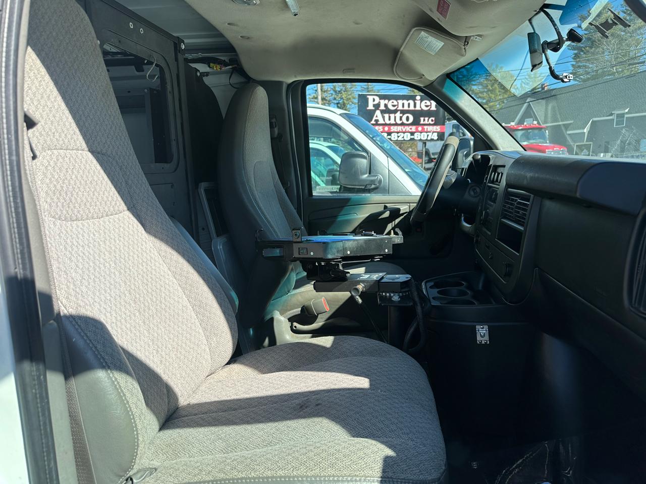 GMC Savana G1500 AWD Cargo 2013