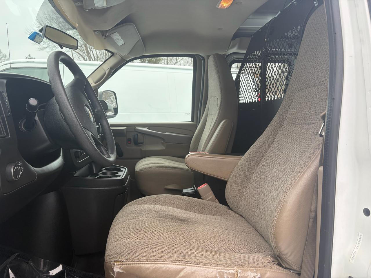 Chevrolet Express 2500 Cargo 2011