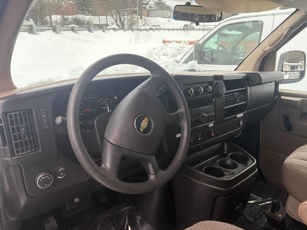 Chevrolet Express 2500 Cargo 2011