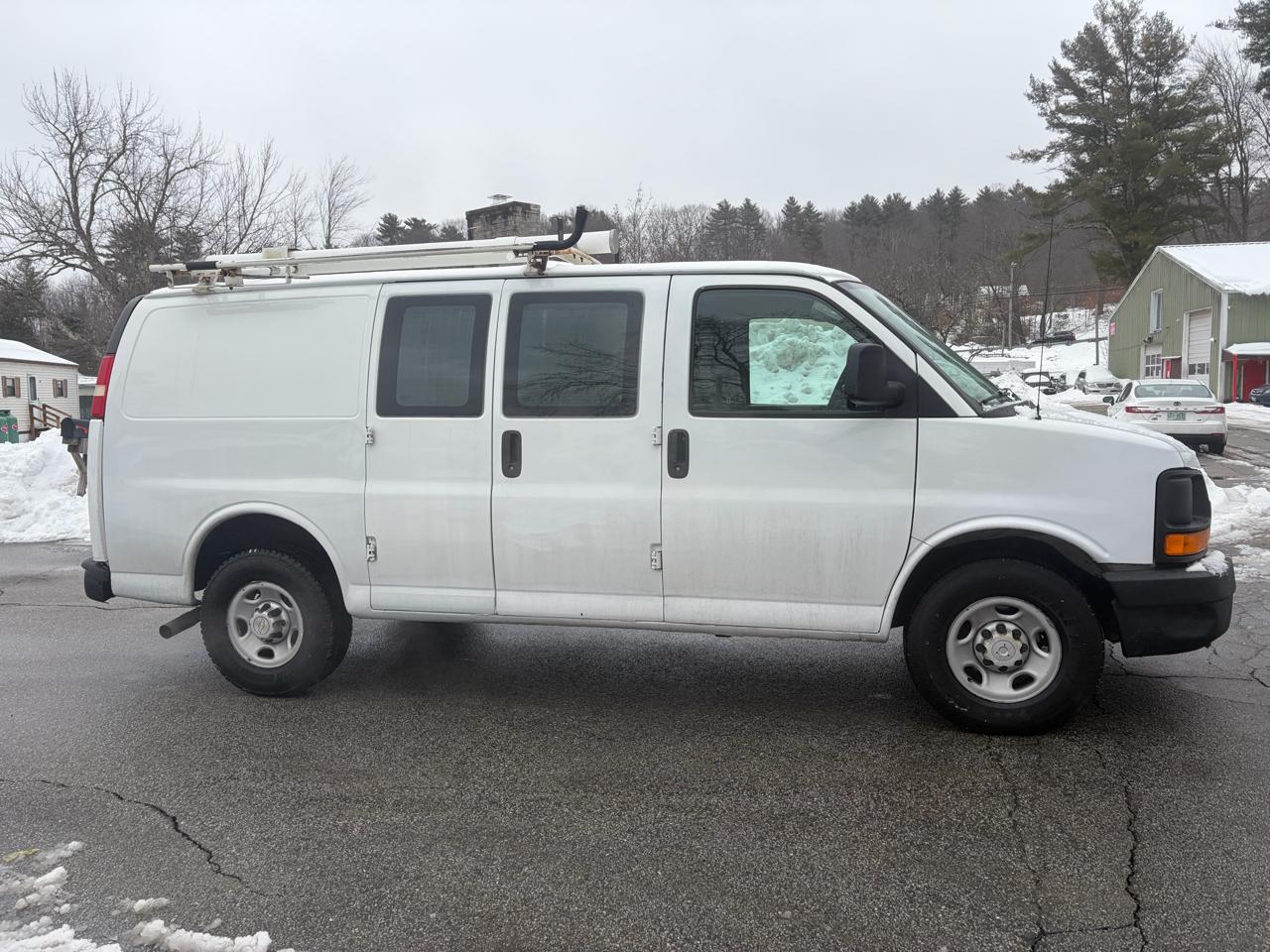 Chevrolet Express 2500 Cargo 2011