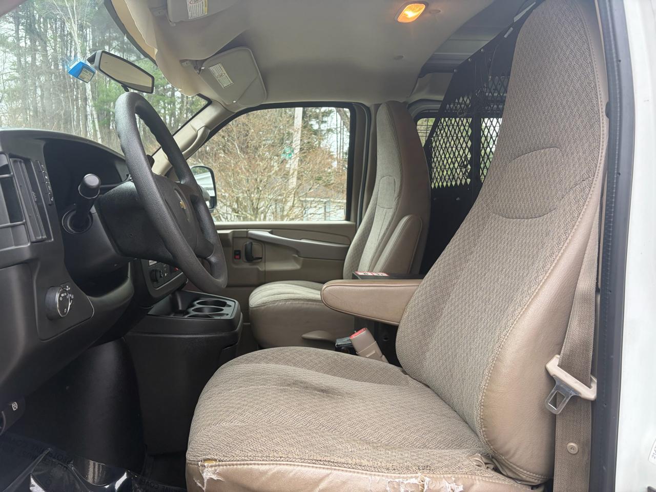 Chevrolet Express 2500 Cargo 2011