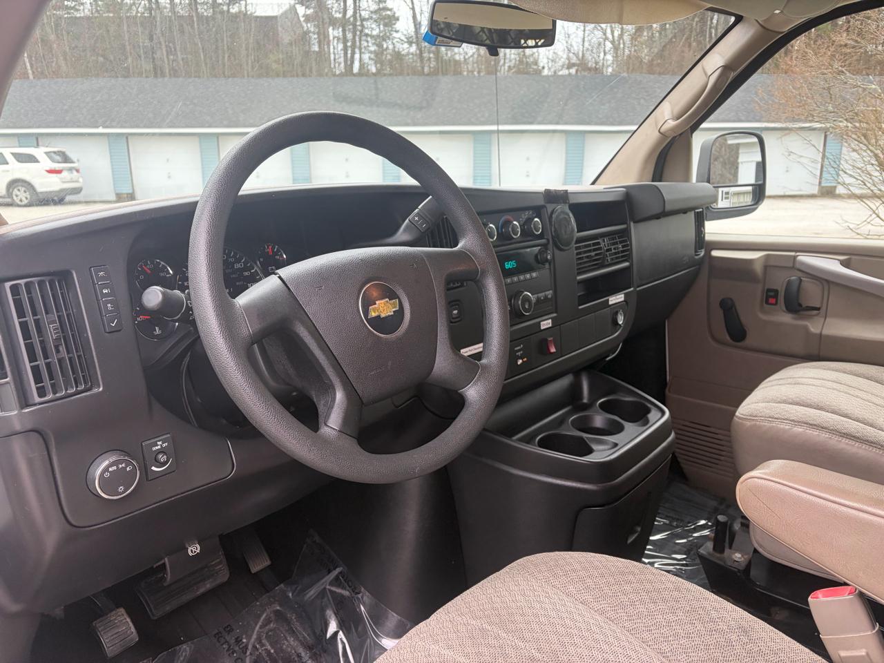 Chevrolet Express 2500 Cargo 2011