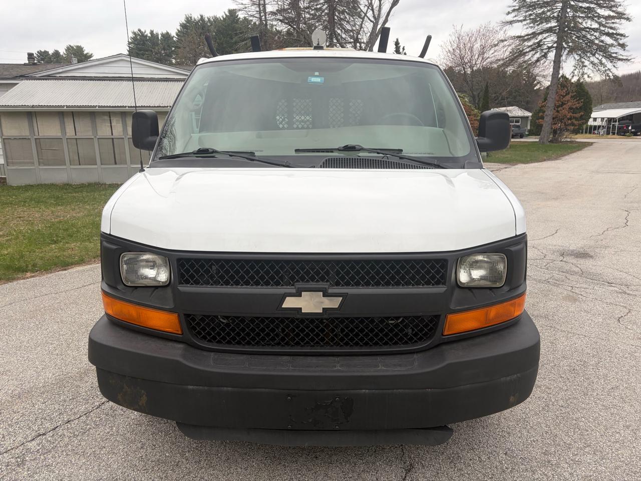 Chevrolet Express 2500 Cargo 2011