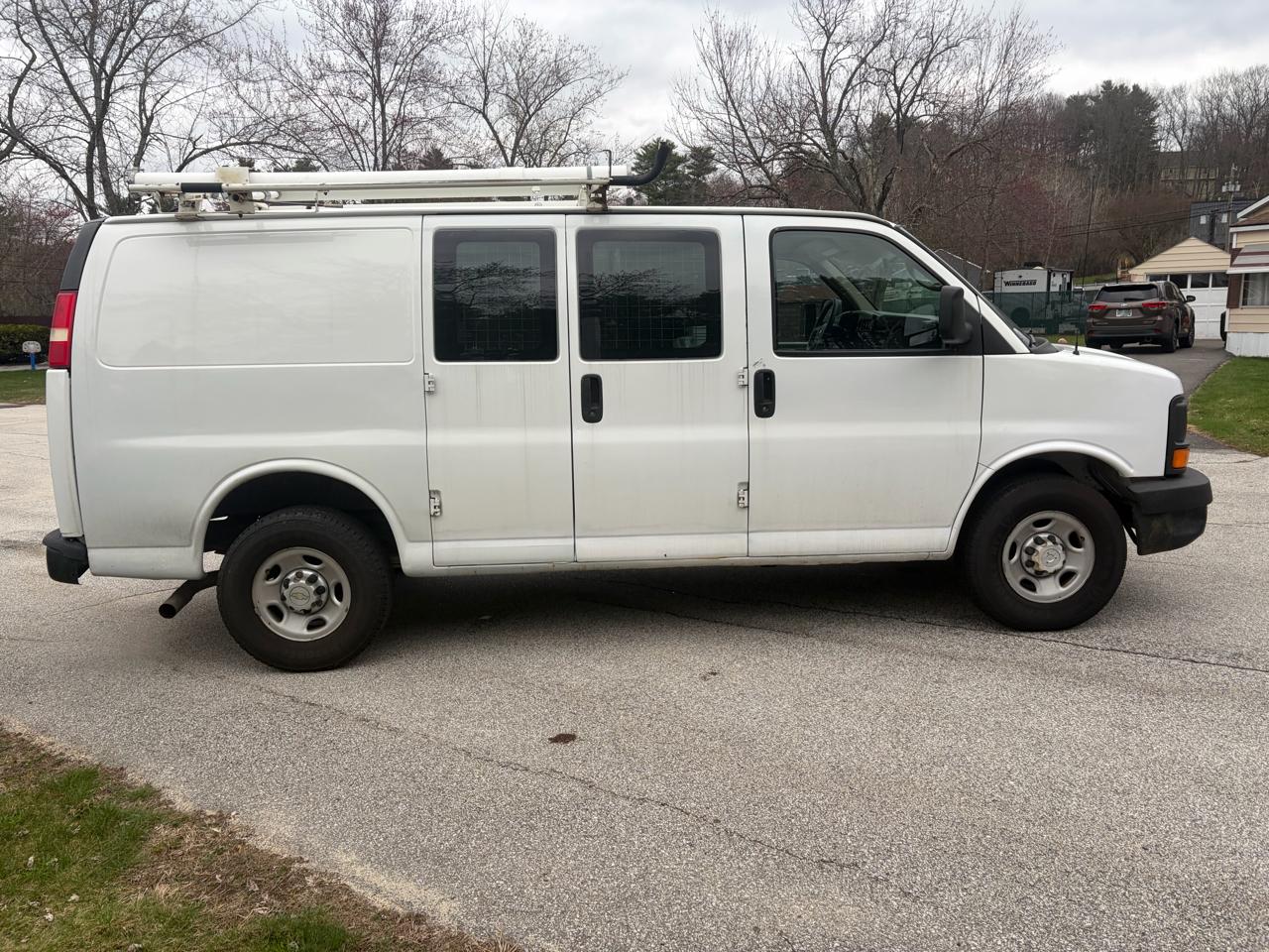 Chevrolet Express 2500 Cargo 2011