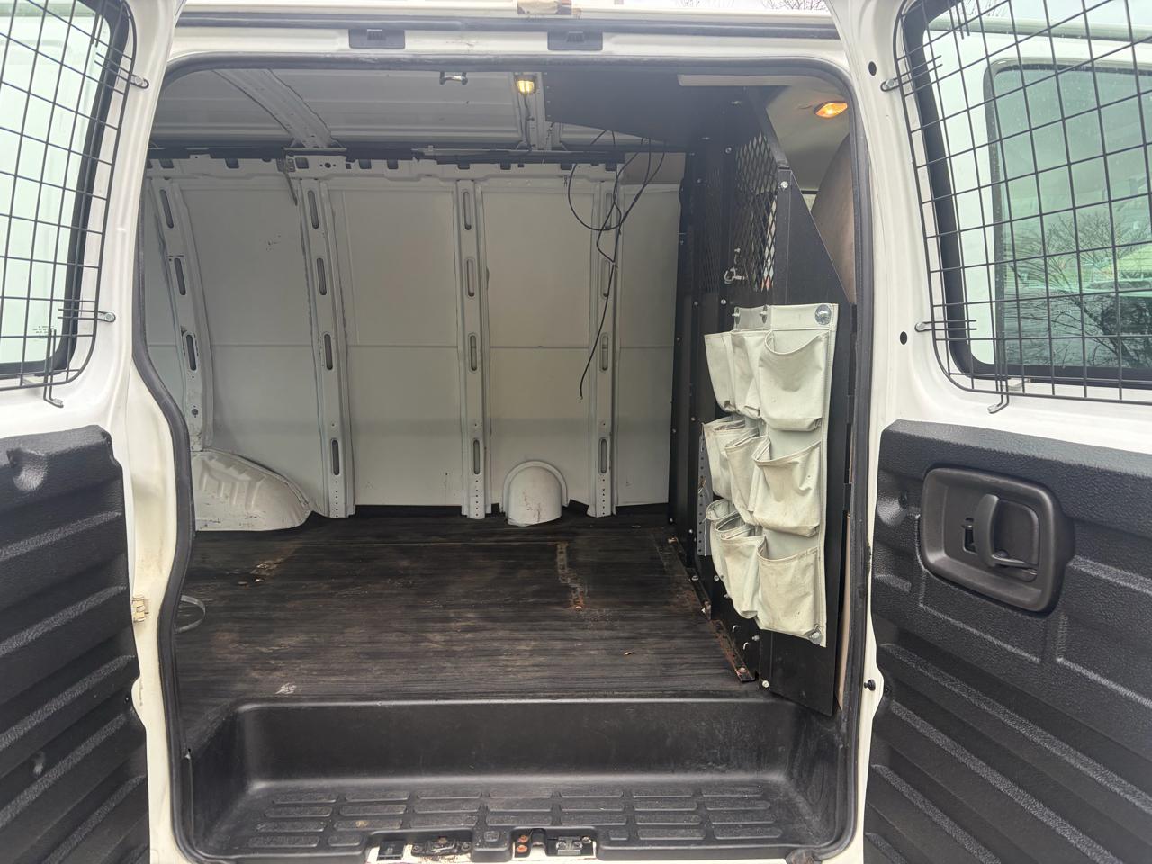Chevrolet Express 2500 Cargo 2011
