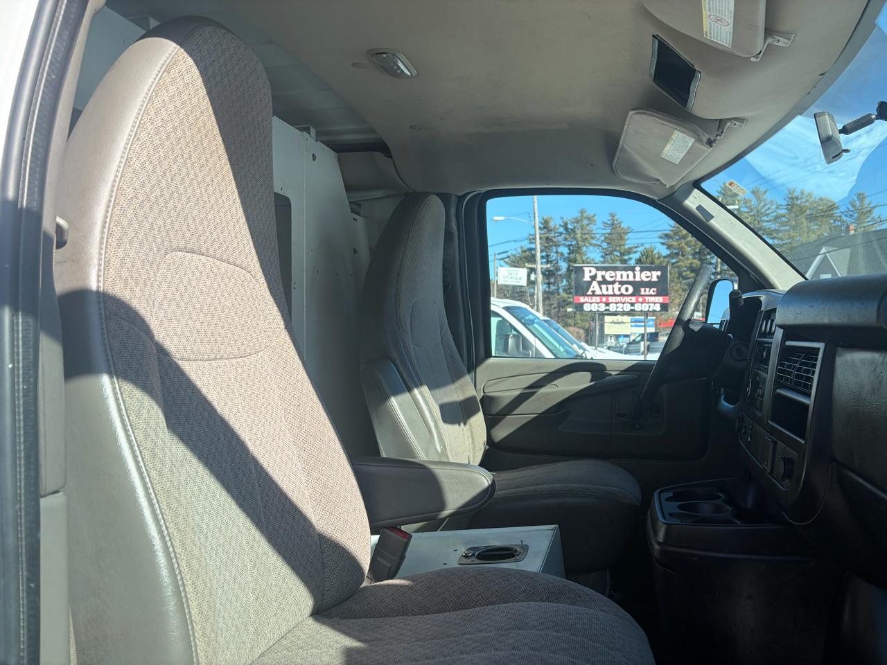 Chevrolet Express 3500 Cargo 2015