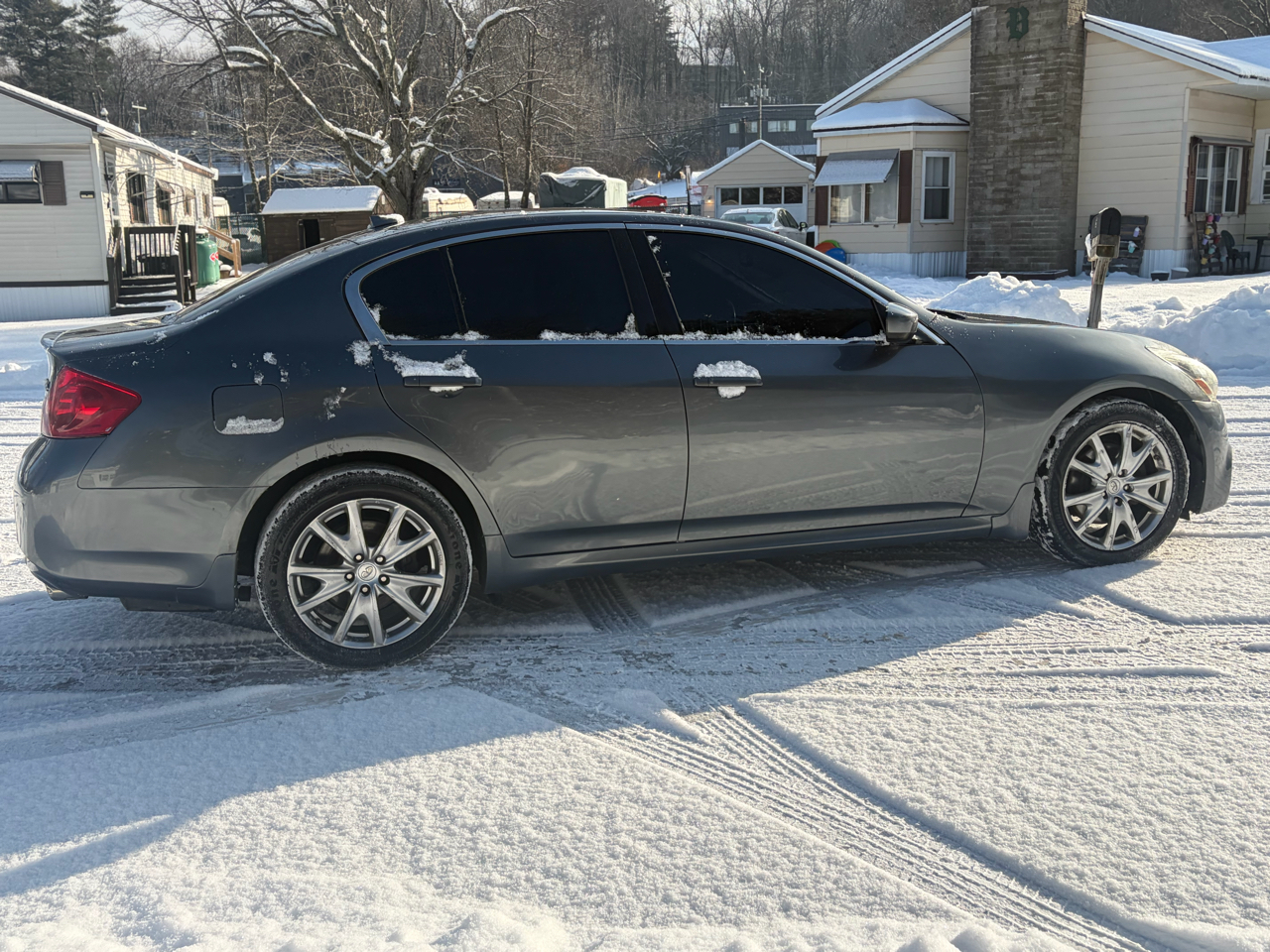 Infiniti G37X AT Sport 2012