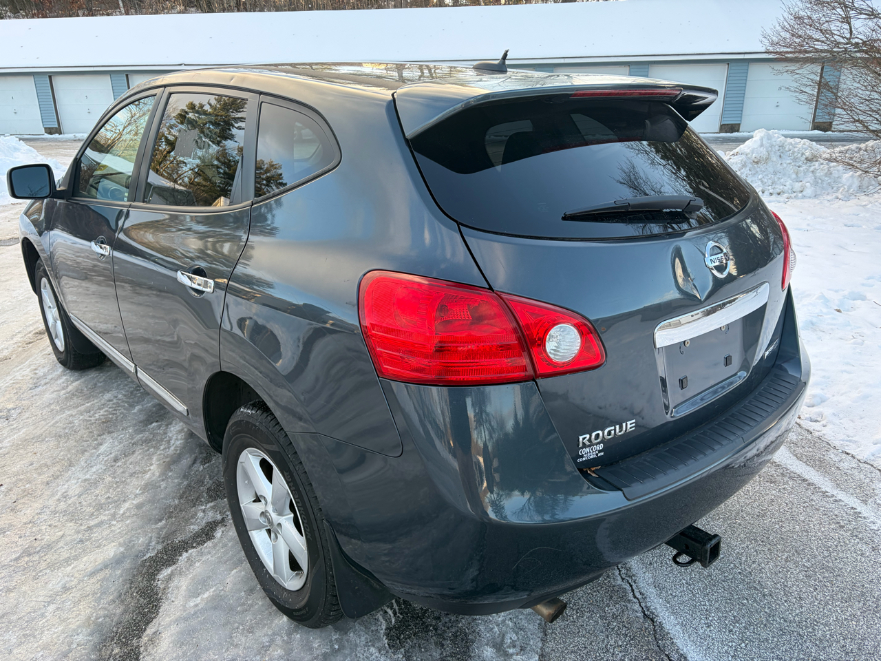 Nissan Rogue S FWD Krom Edition 2012