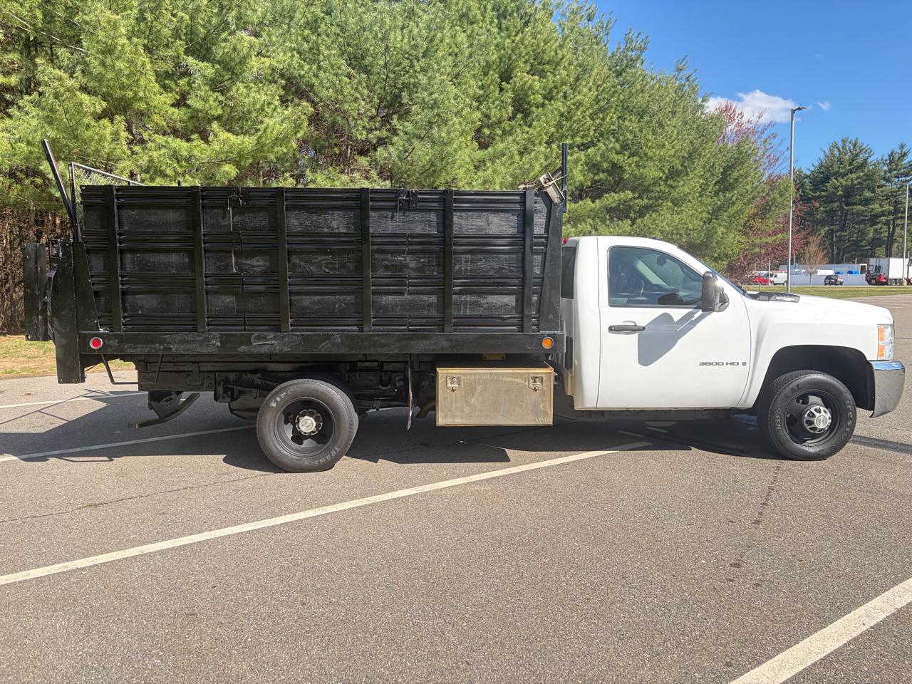 Chevrolet Silverado 3500HD Work Truck DRW 2WD 2009