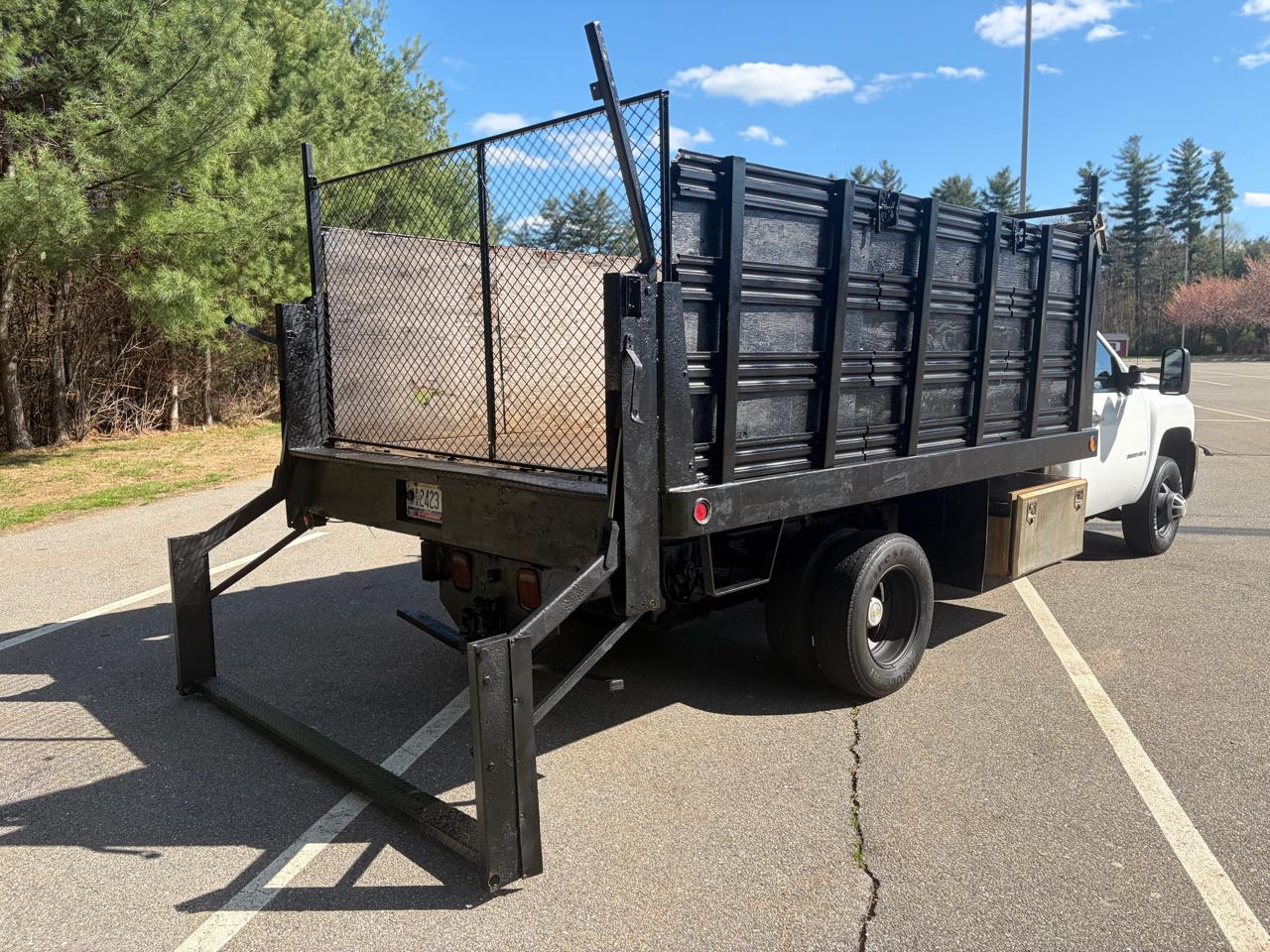 Chevrolet Silverado 3500HD Work Truck DRW 2WD 2009