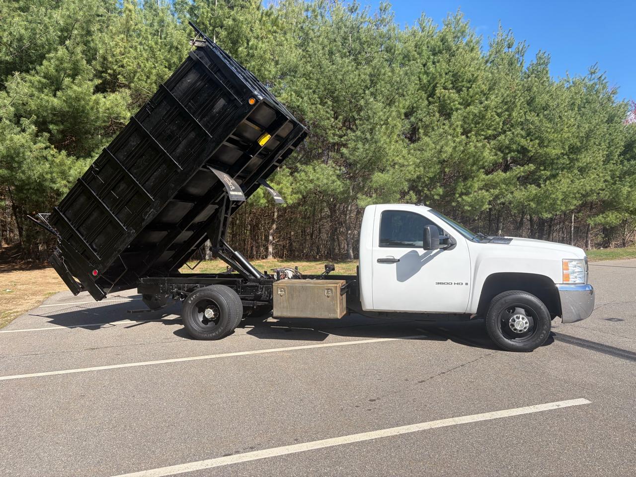 Chevrolet Silverado 3500HD Work Truck DRW 2WD 2009