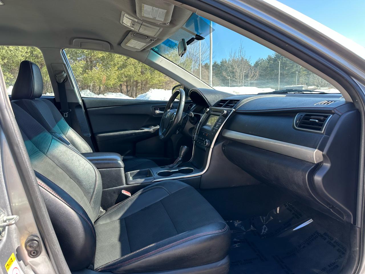 Toyota Camry SE 2017