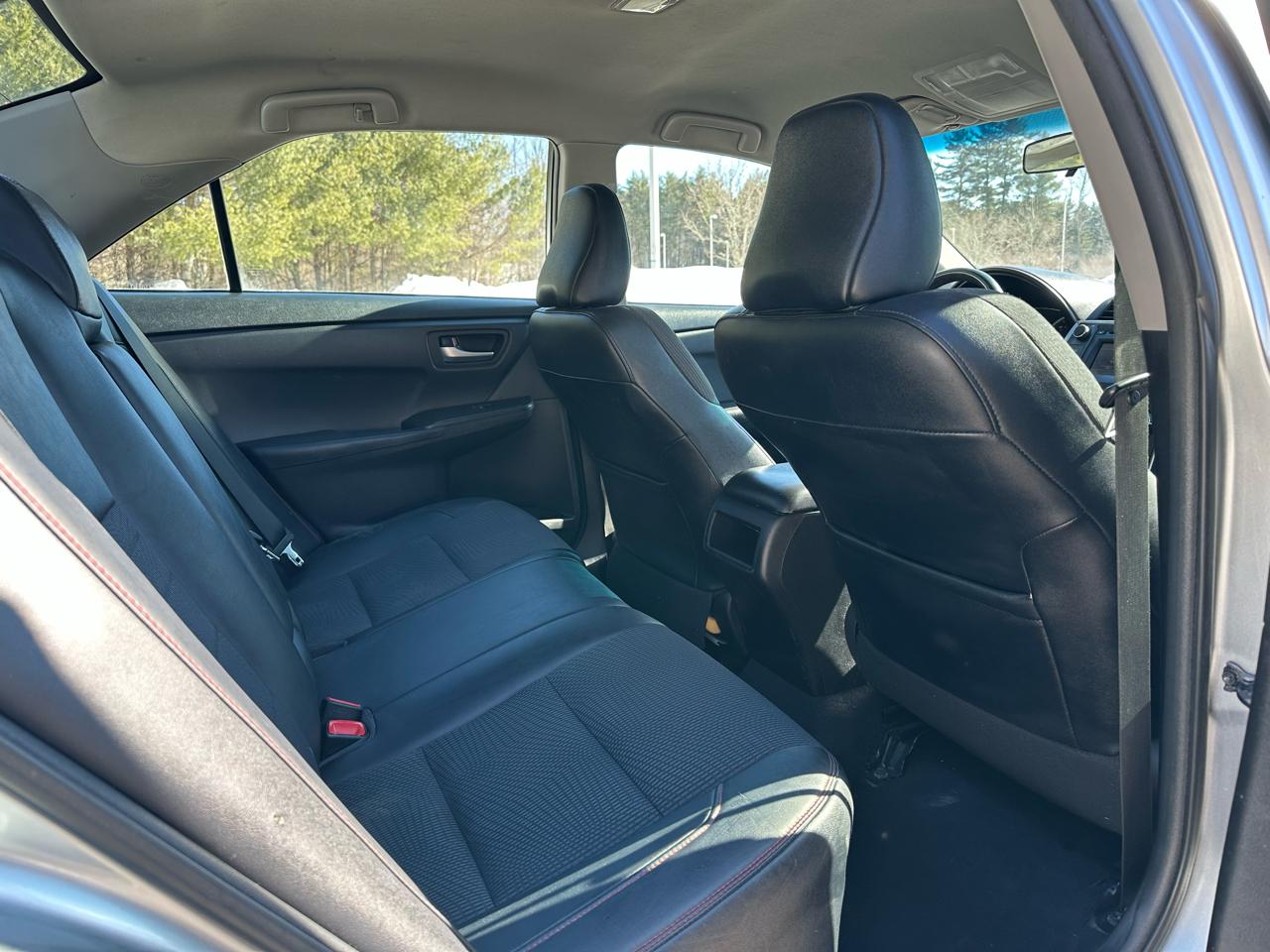 Toyota Camry SE 2017