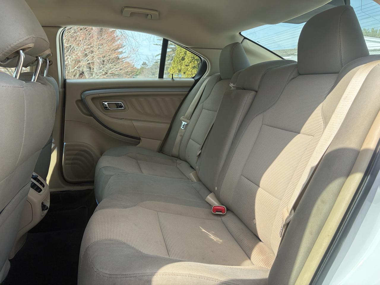 Ford Taurus SEL AWD 2016