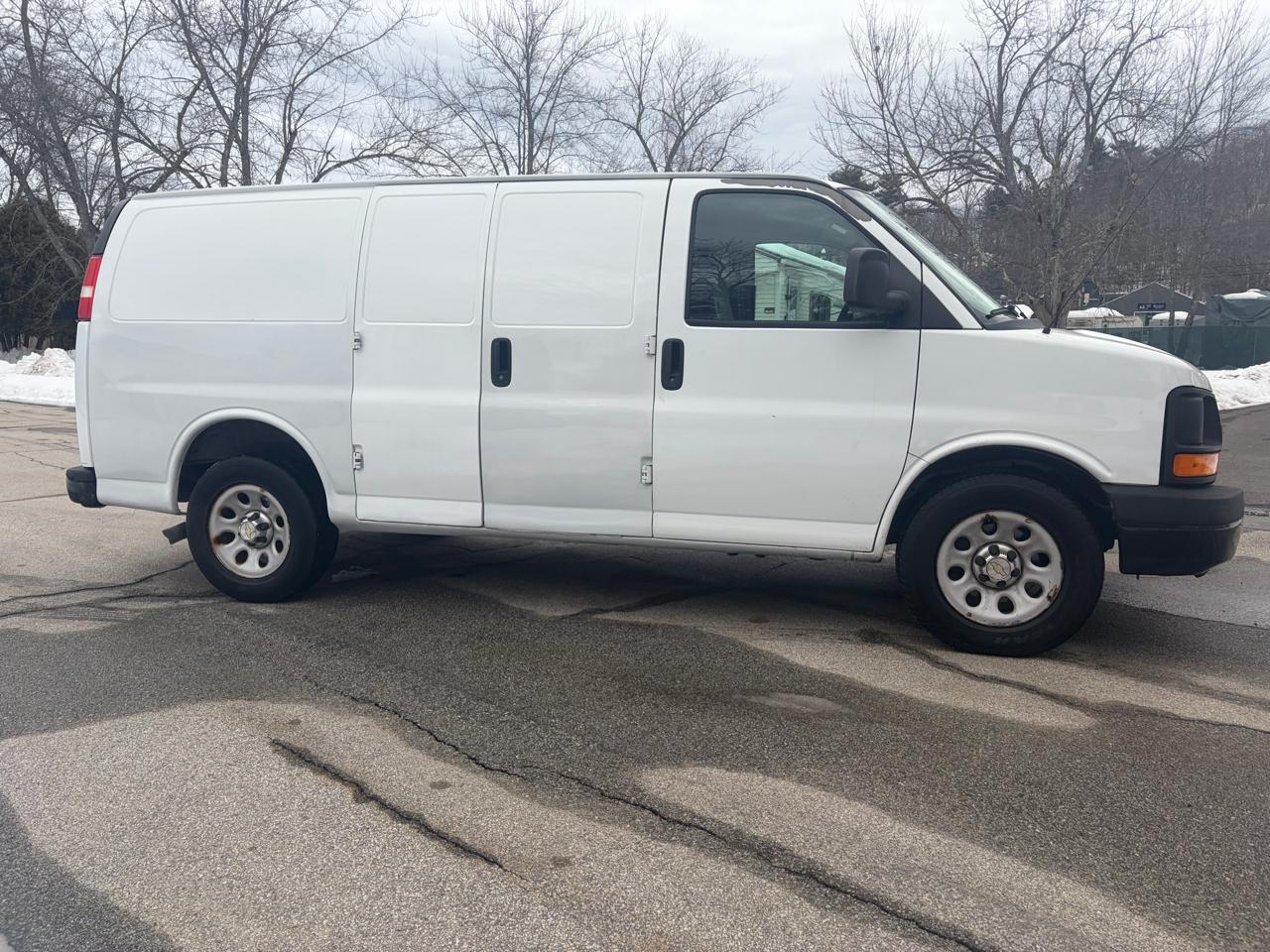 Chevrolet Express 1500 Cargo 2012