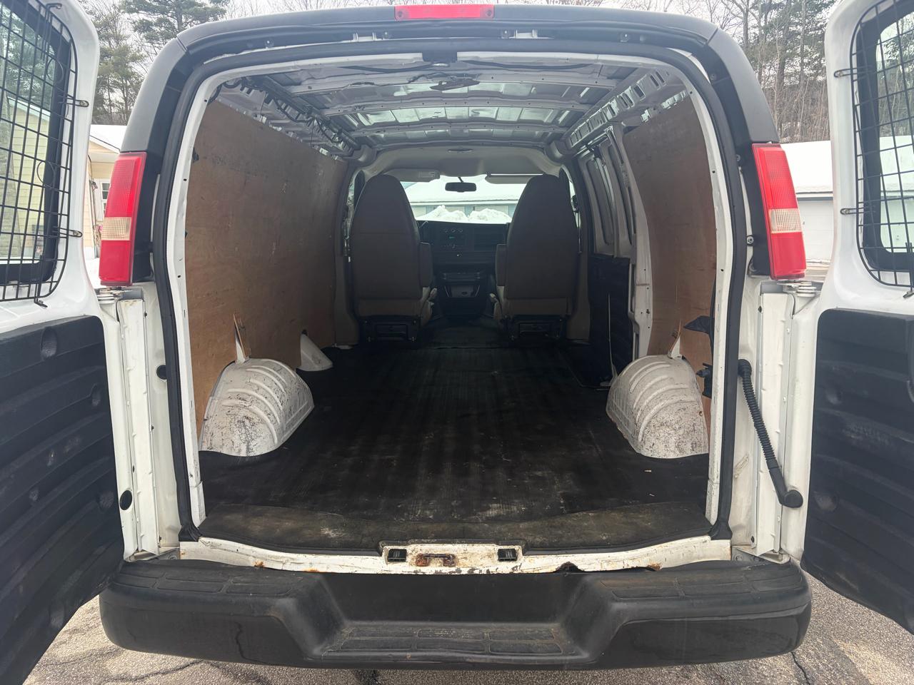 Chevrolet Express 1500 Cargo 2012