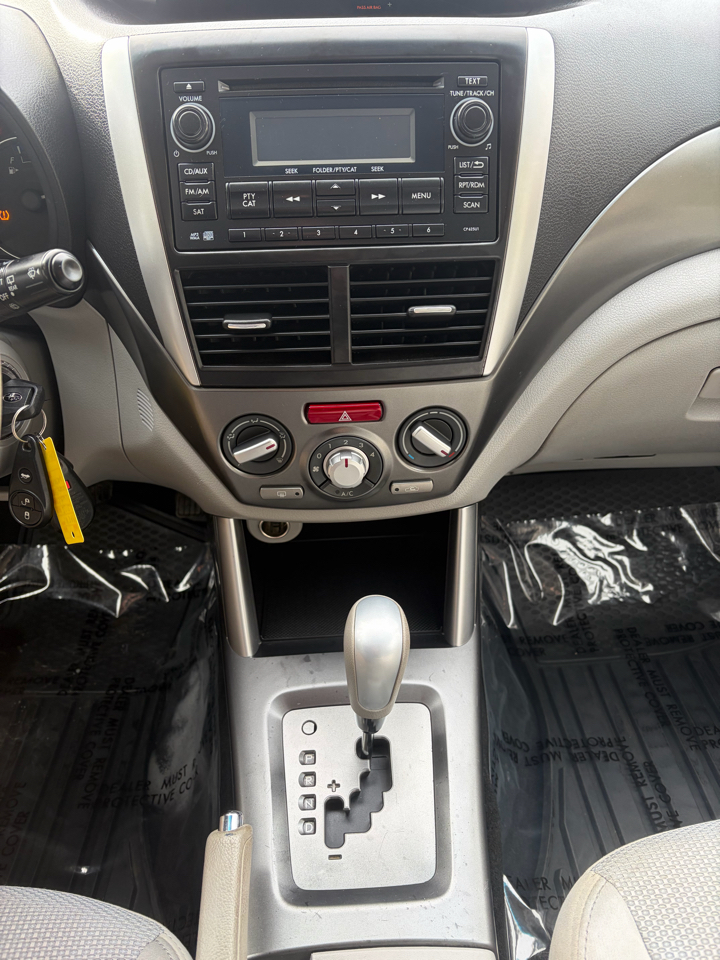 Subaru Forester 2.5X Premium 2012