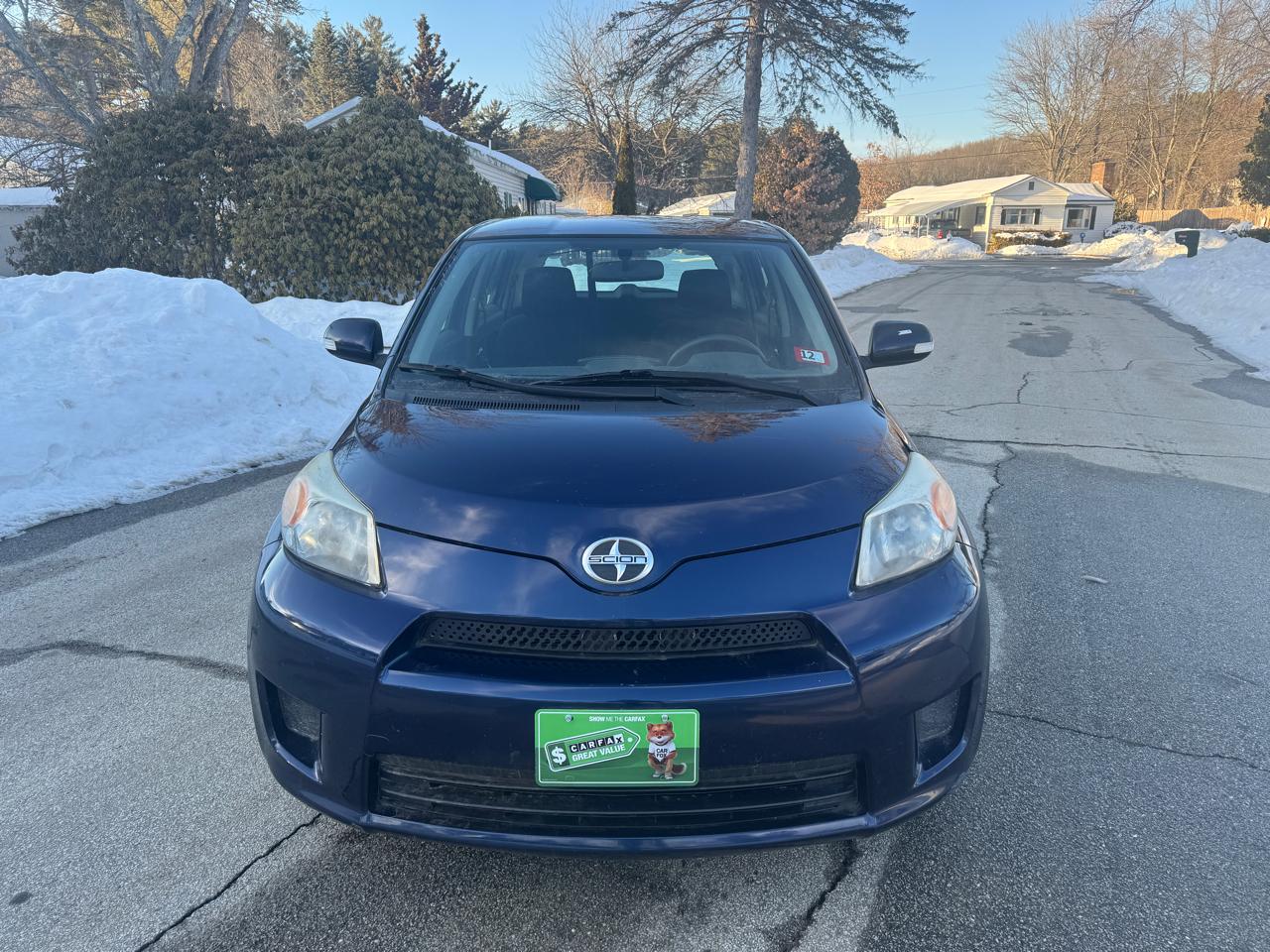 Scion xD 5-Door Hatchback 5-Spd MT 2009