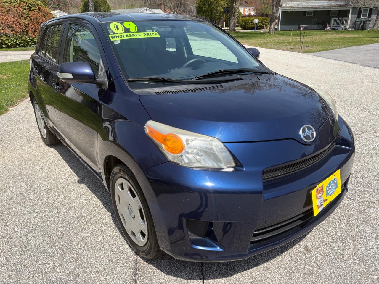 Scion xD  2009