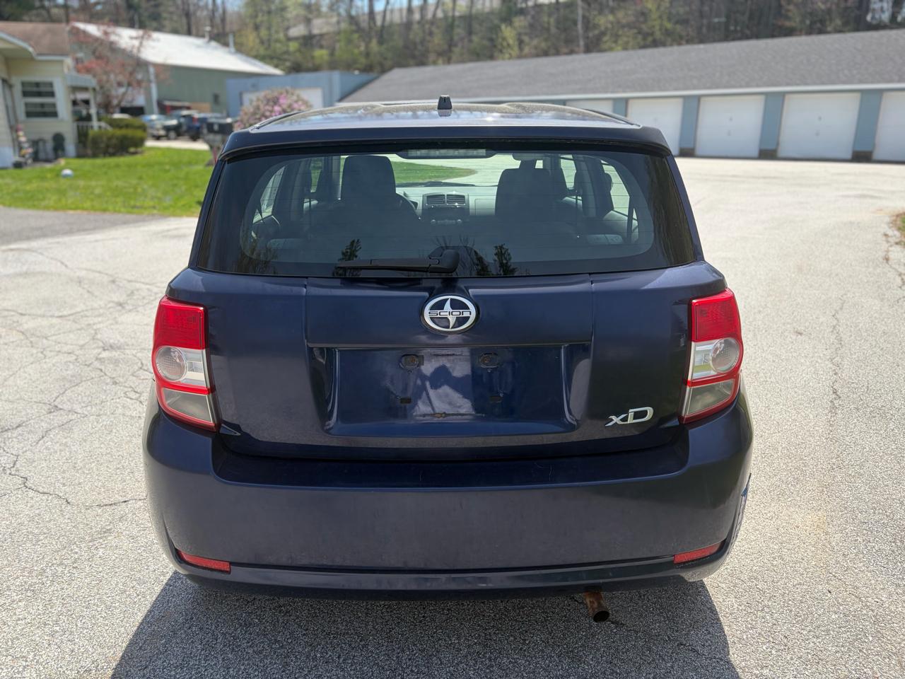 Scion xD  2009