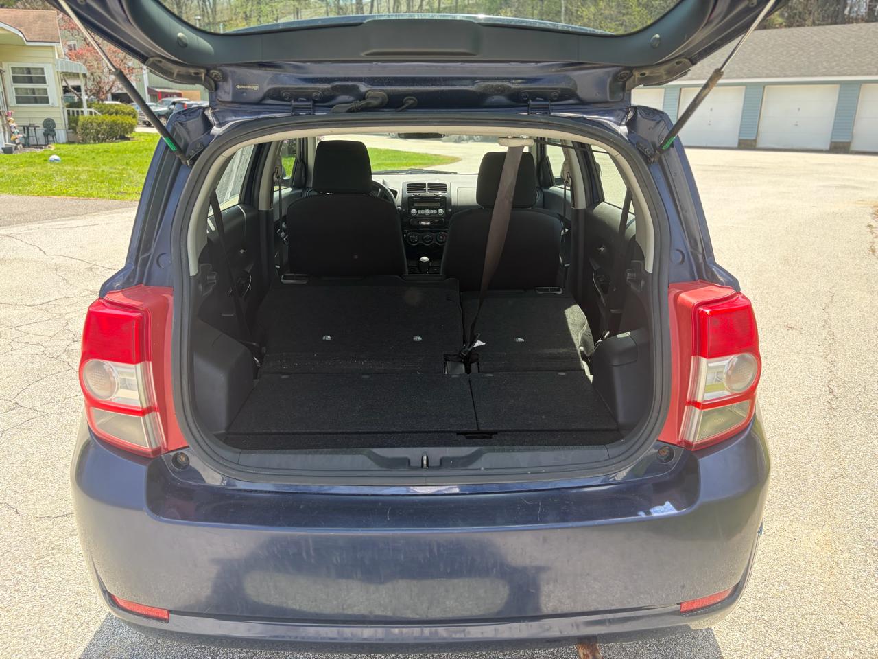 Scion xD  2009