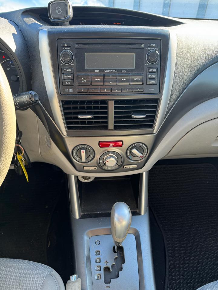 Subaru Forester 2.5X Premium 2012