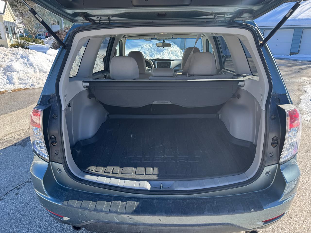 Subaru Forester 2.5X Premium 2012