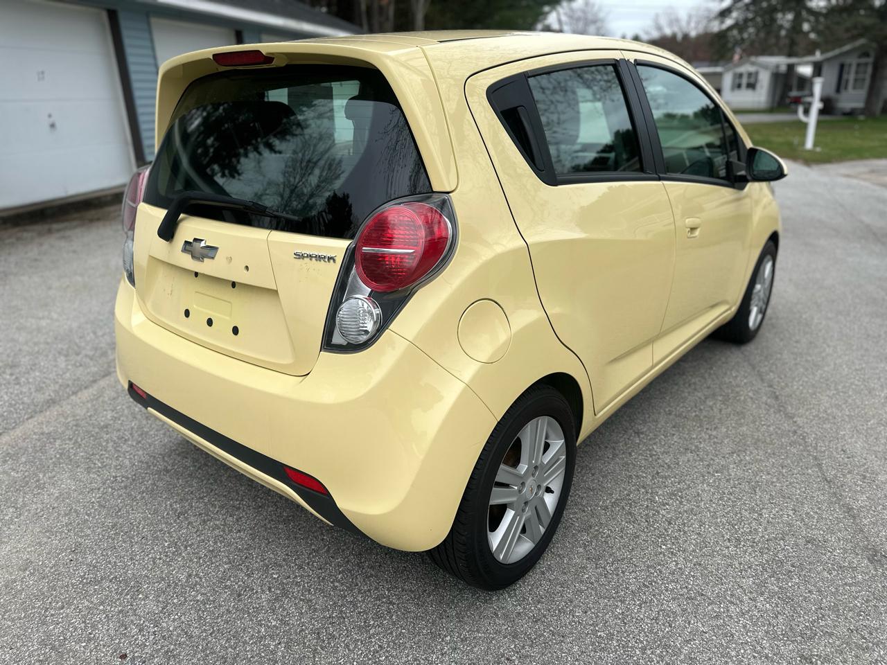 Chevrolet Spark 1LT Manual 2013