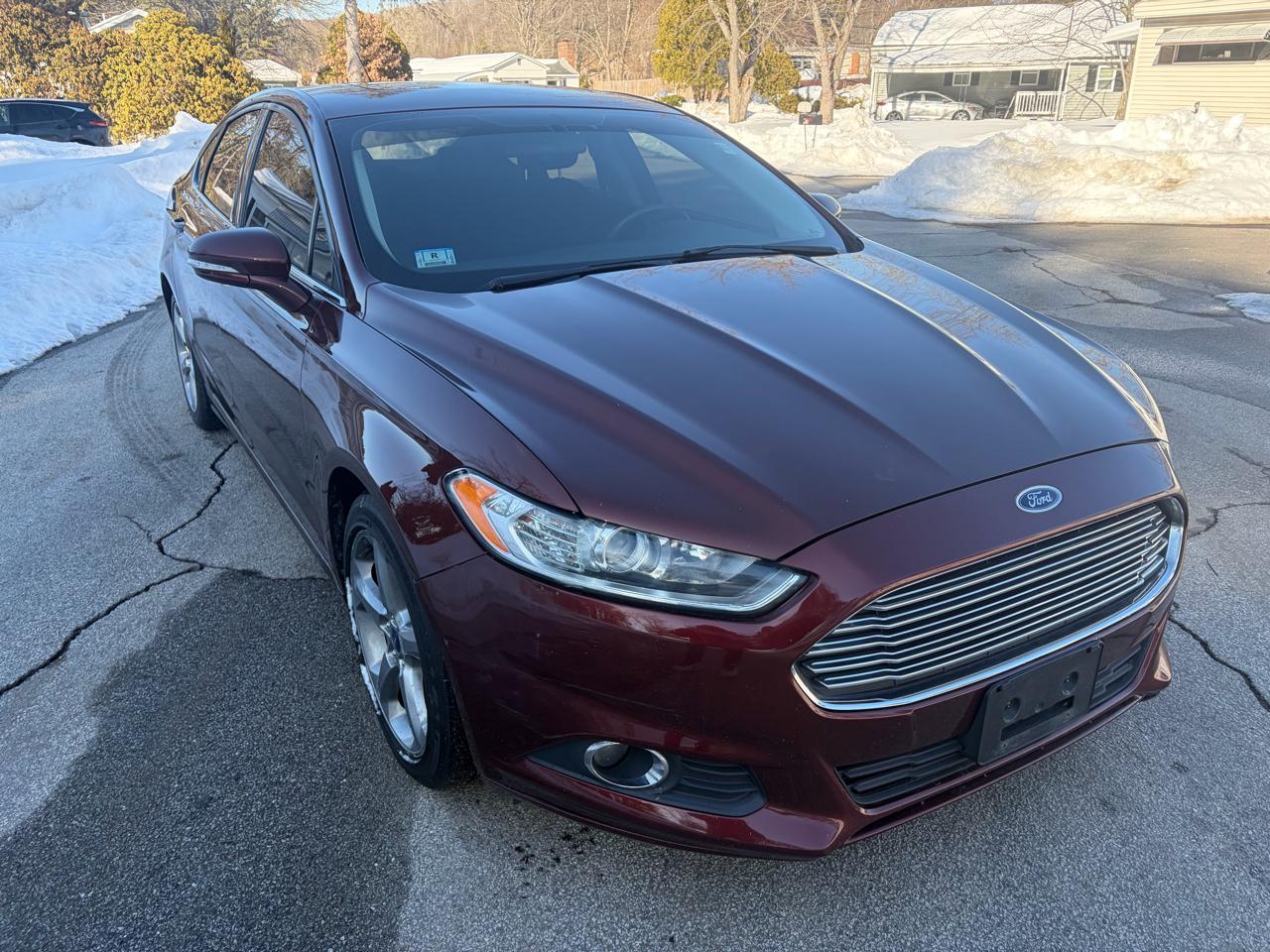 Ford Fusion SE 2015