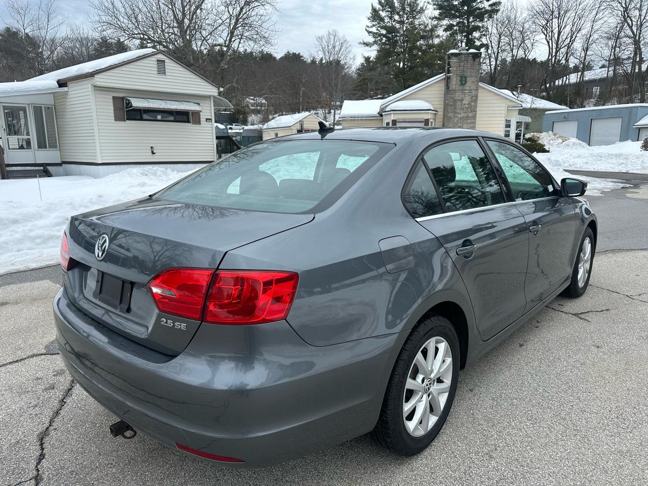 Volkswagen Jetta SE 2013