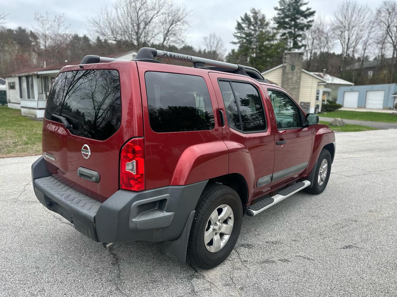 Nissan Xterra S 4WD 2013