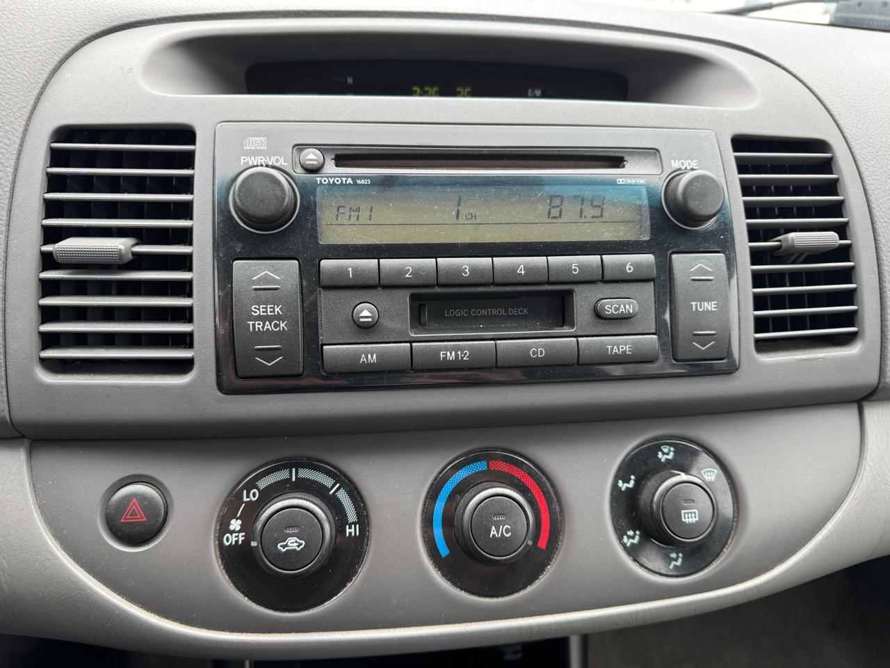 Toyota Camry XLE 2003