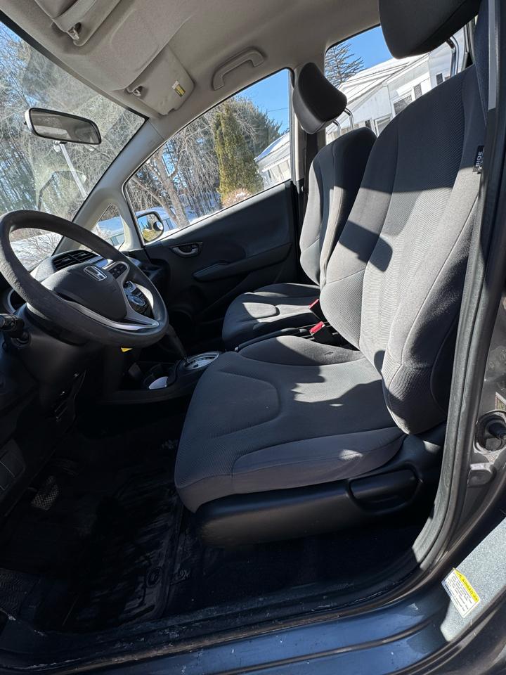 Honda Fit 5-Speed AT 2012