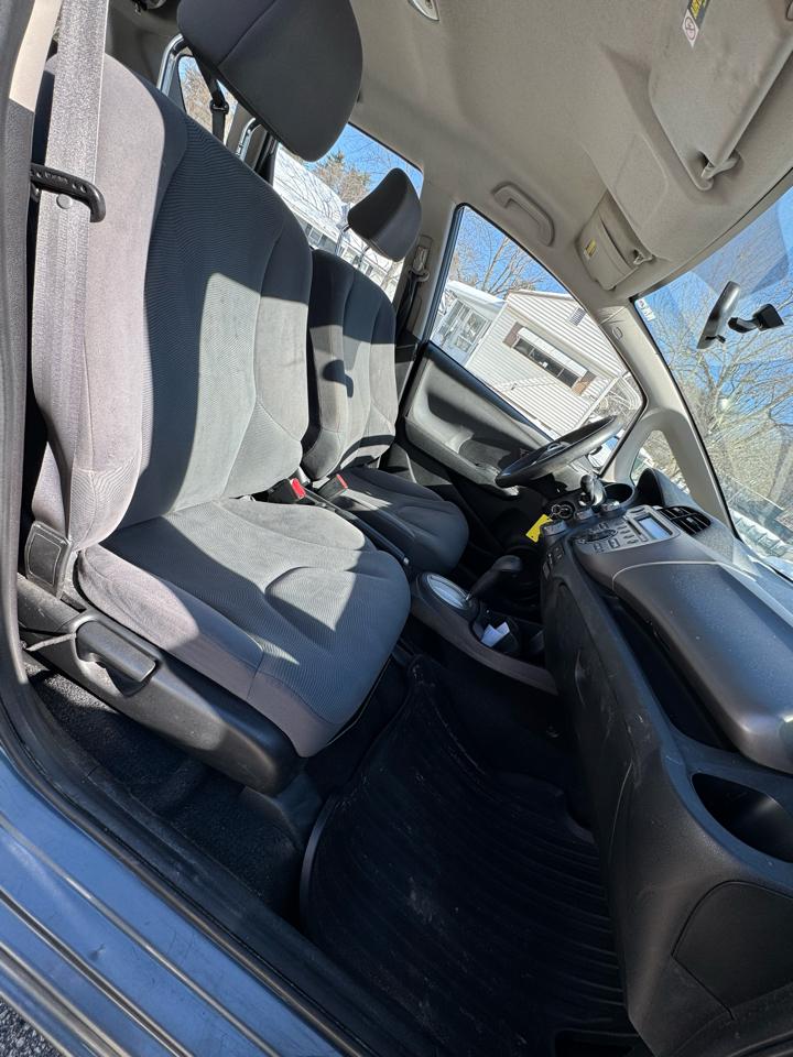 Honda Fit 5-Speed AT 2012