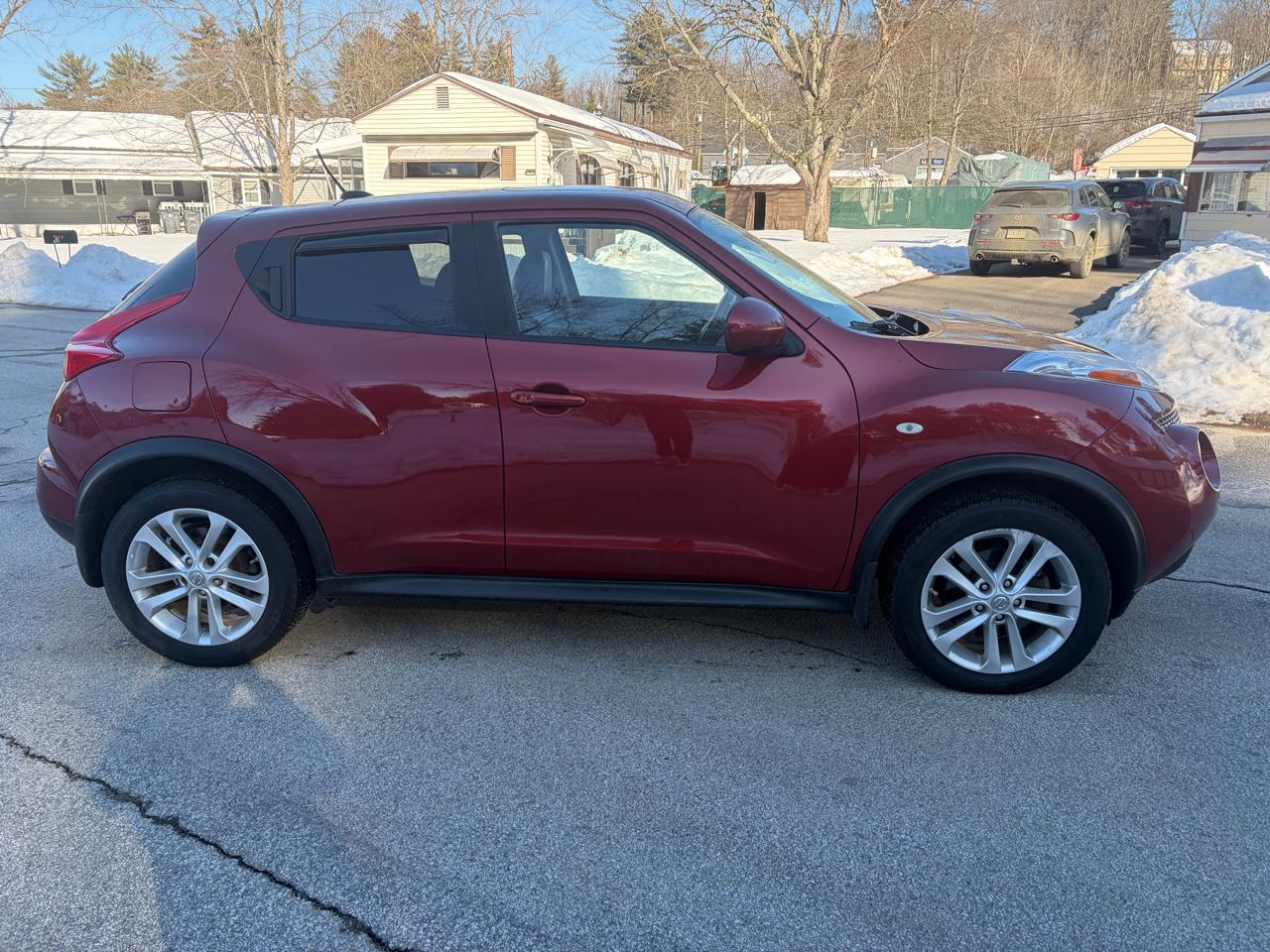 Nissan Juke S AWD 2012