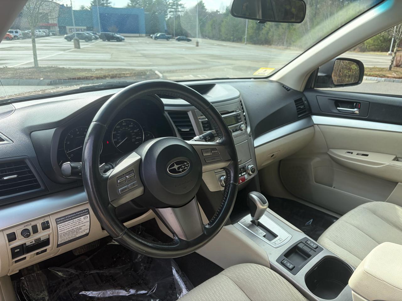 Subaru Outback 2.5i Premium 2011