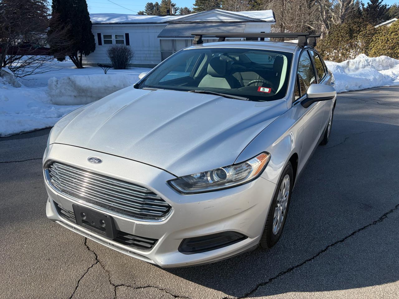 Ford Fusion S 2013
