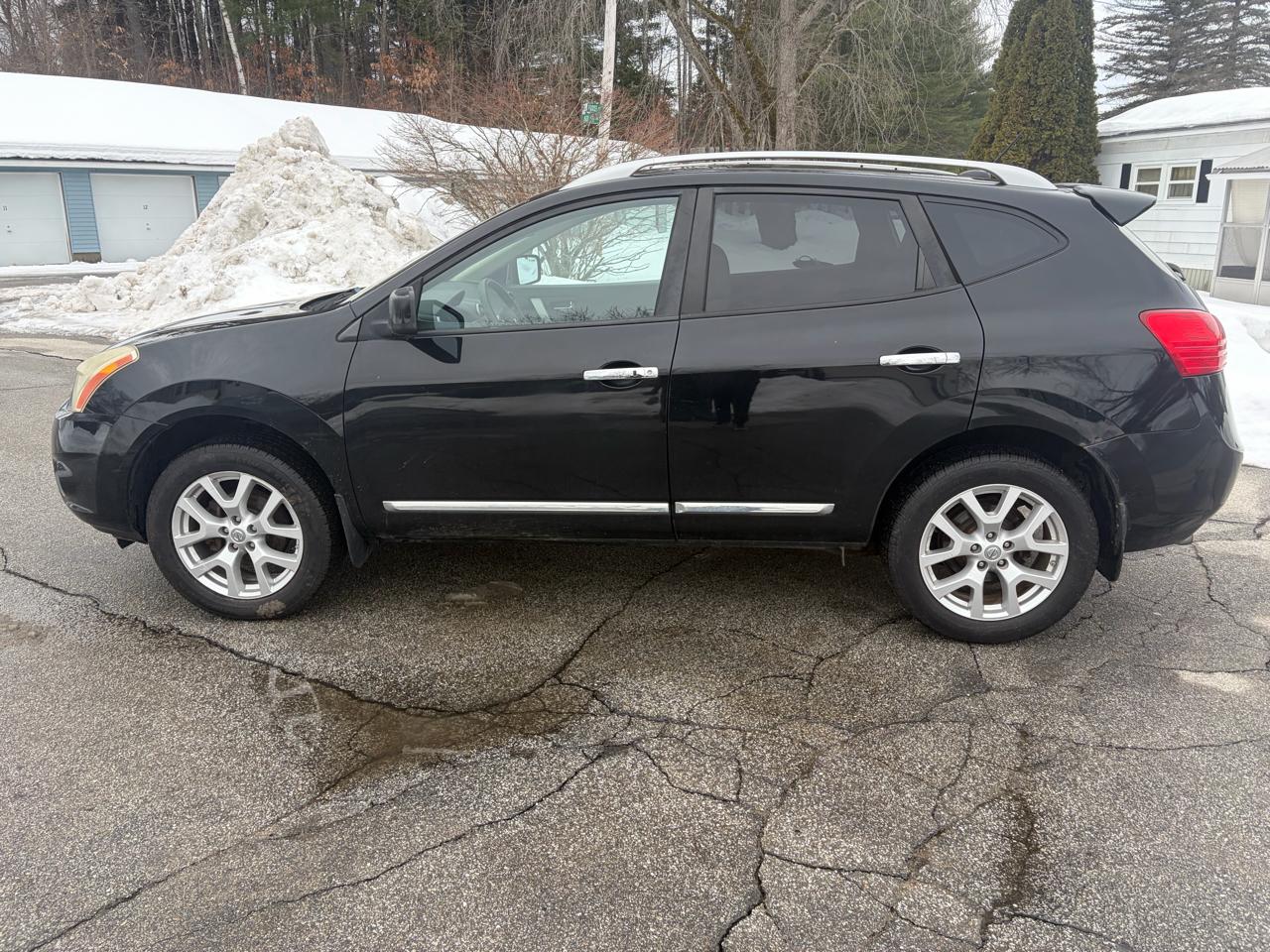 Nissan Rogue SV AWD 2011