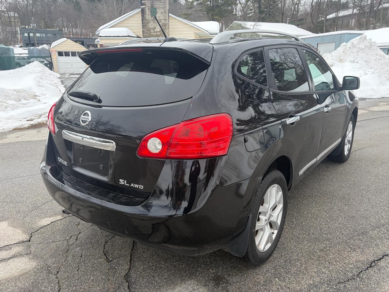 Nissan Rogue SV AWD 2011