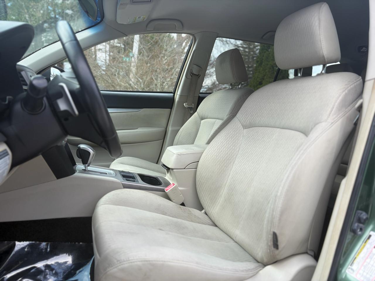 Subaru Outback 2.5i Premium 2012