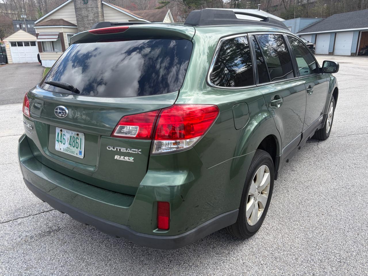 Subaru Outback 2.5i Premium 2012