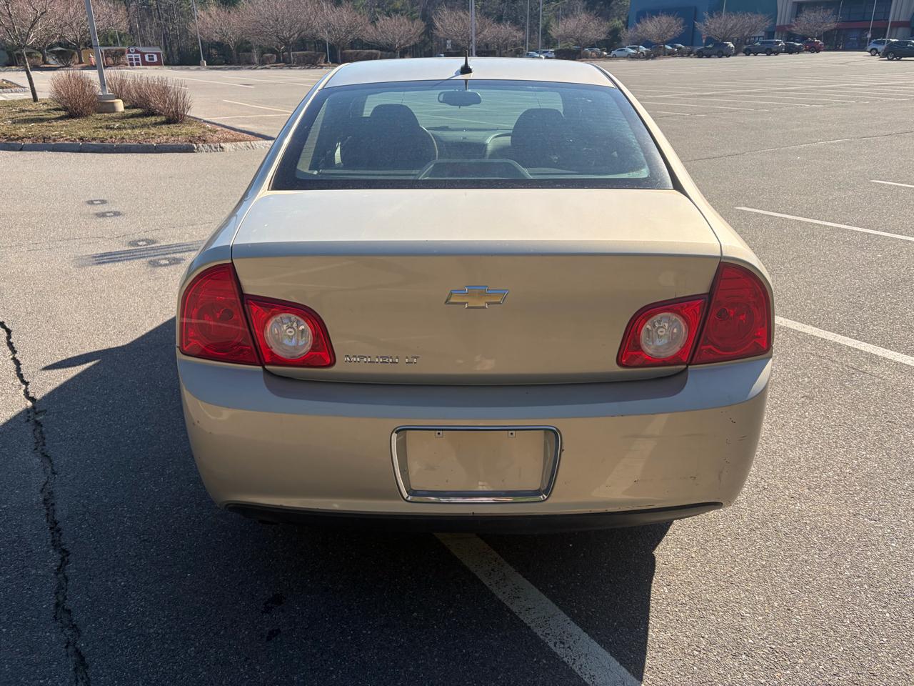 Chevrolet Malibu 1LT 2011