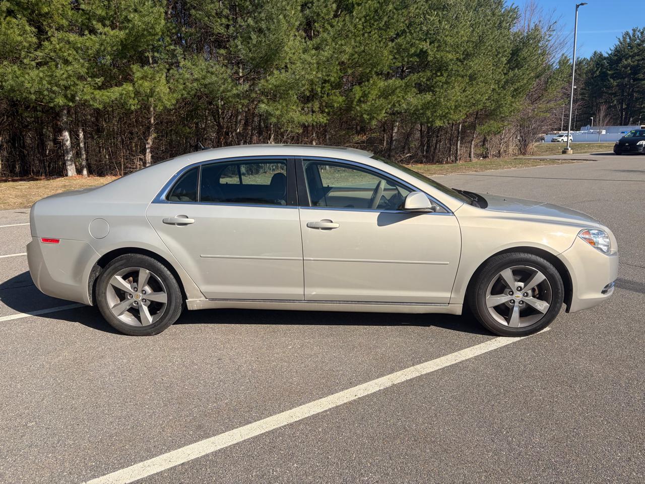 Chevrolet Malibu 1LT 2011