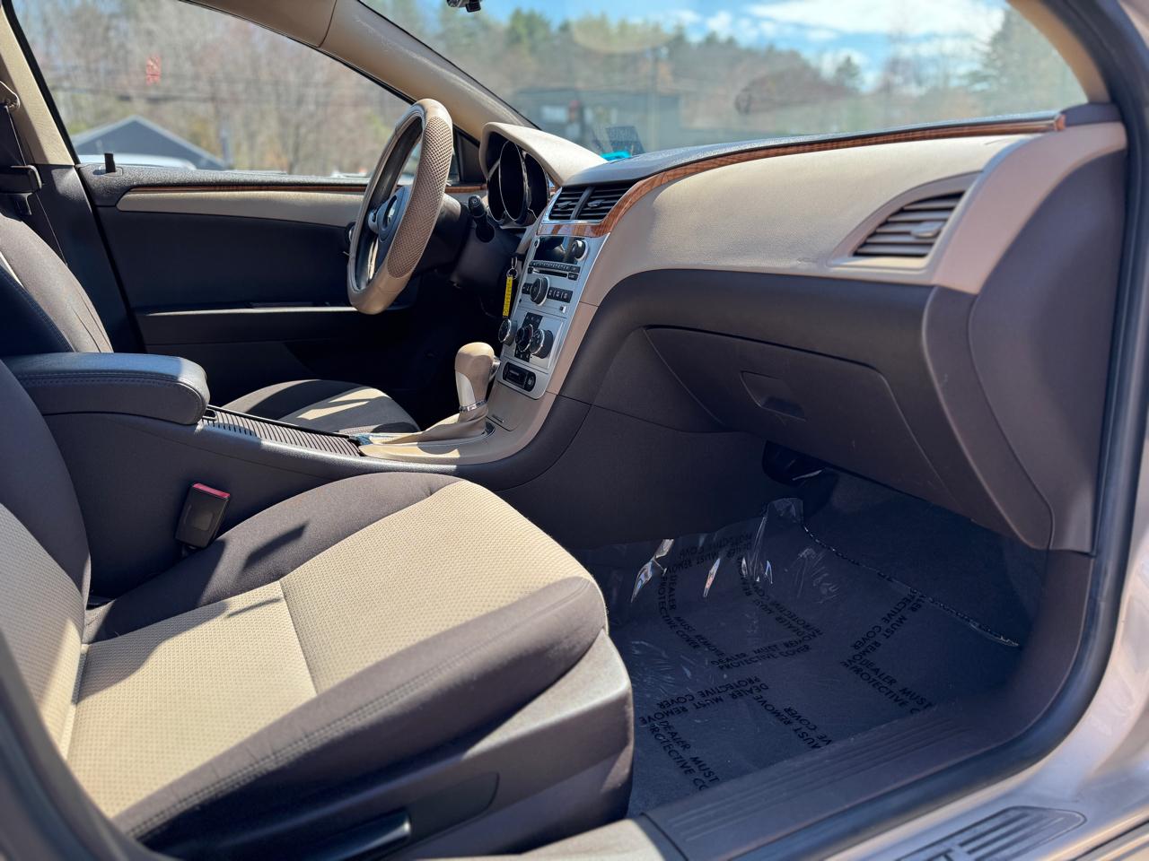 Chevrolet Malibu 1LT 2011