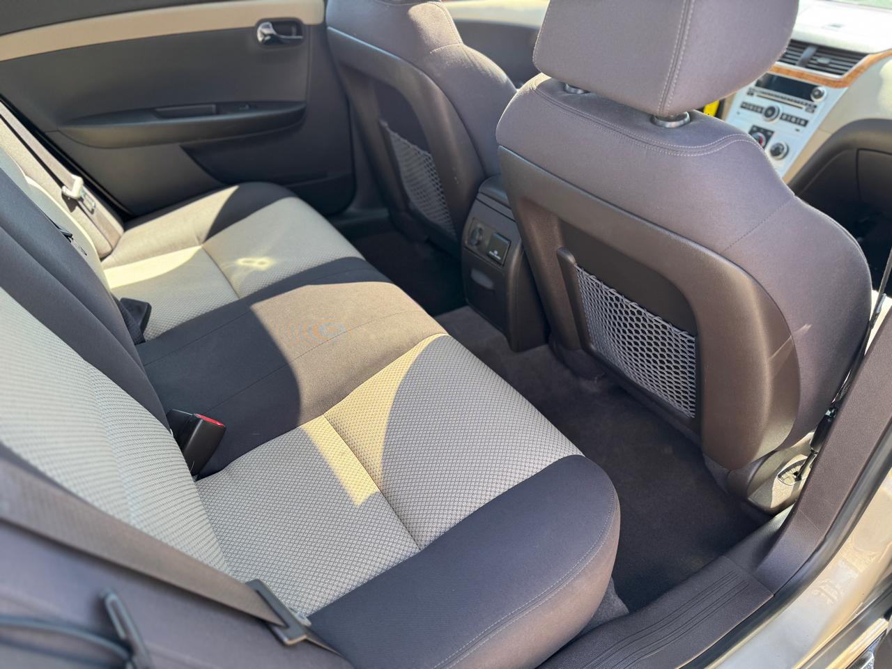 Chevrolet Malibu 1LT 2011