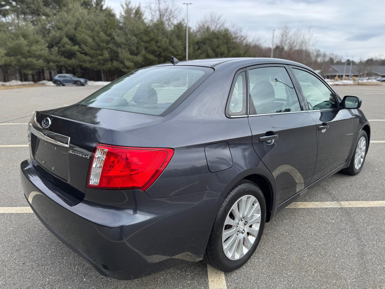 Subaru Impreza 2.5i Premium 4-Door 2010