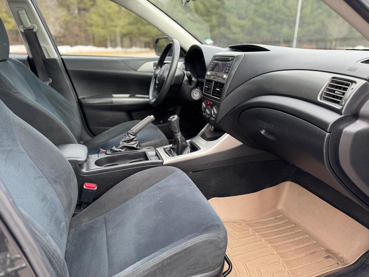 Subaru Impreza 2.5i Premium 4-Door 2010