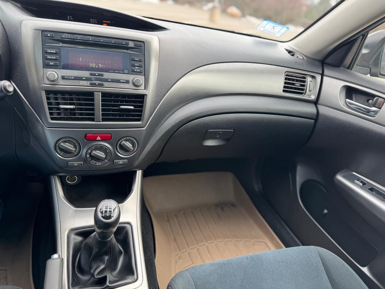 Subaru Impreza 2.5i Premium 4-Door 2010