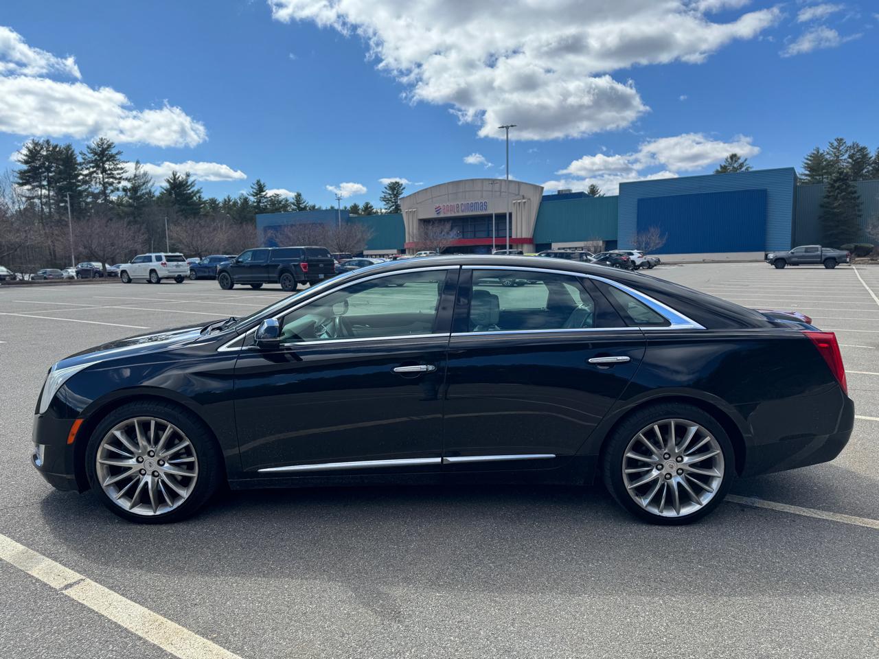 Cadillac XTS Platinum AWD 2013