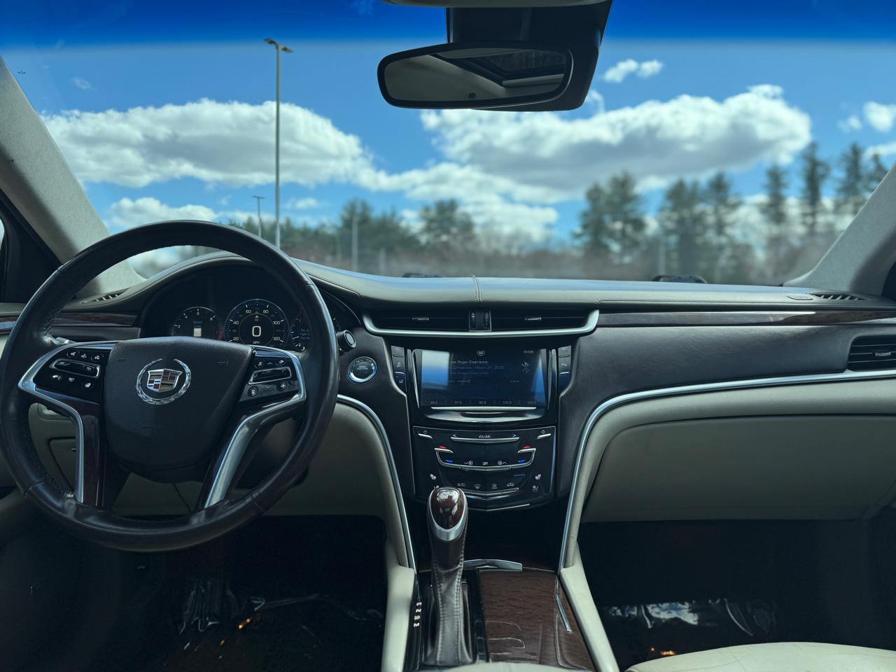 Cadillac XTS Platinum AWD 2013